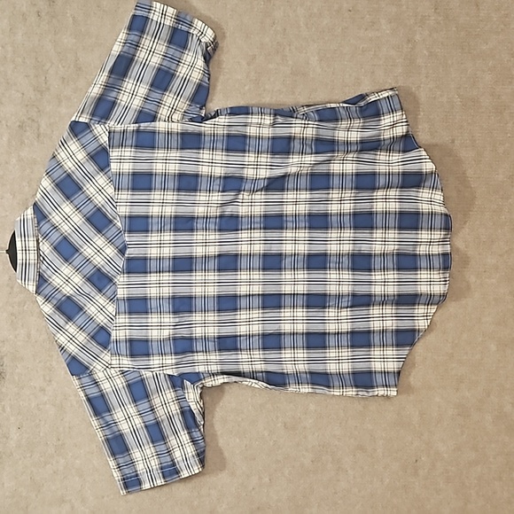 Button up shirt - Picture 5 of 5